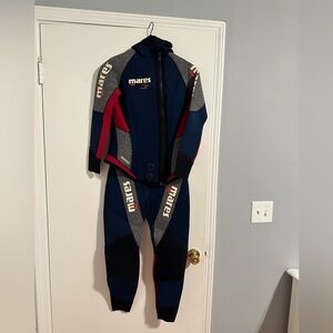 Mares 2 piece female 5mm wetsuit